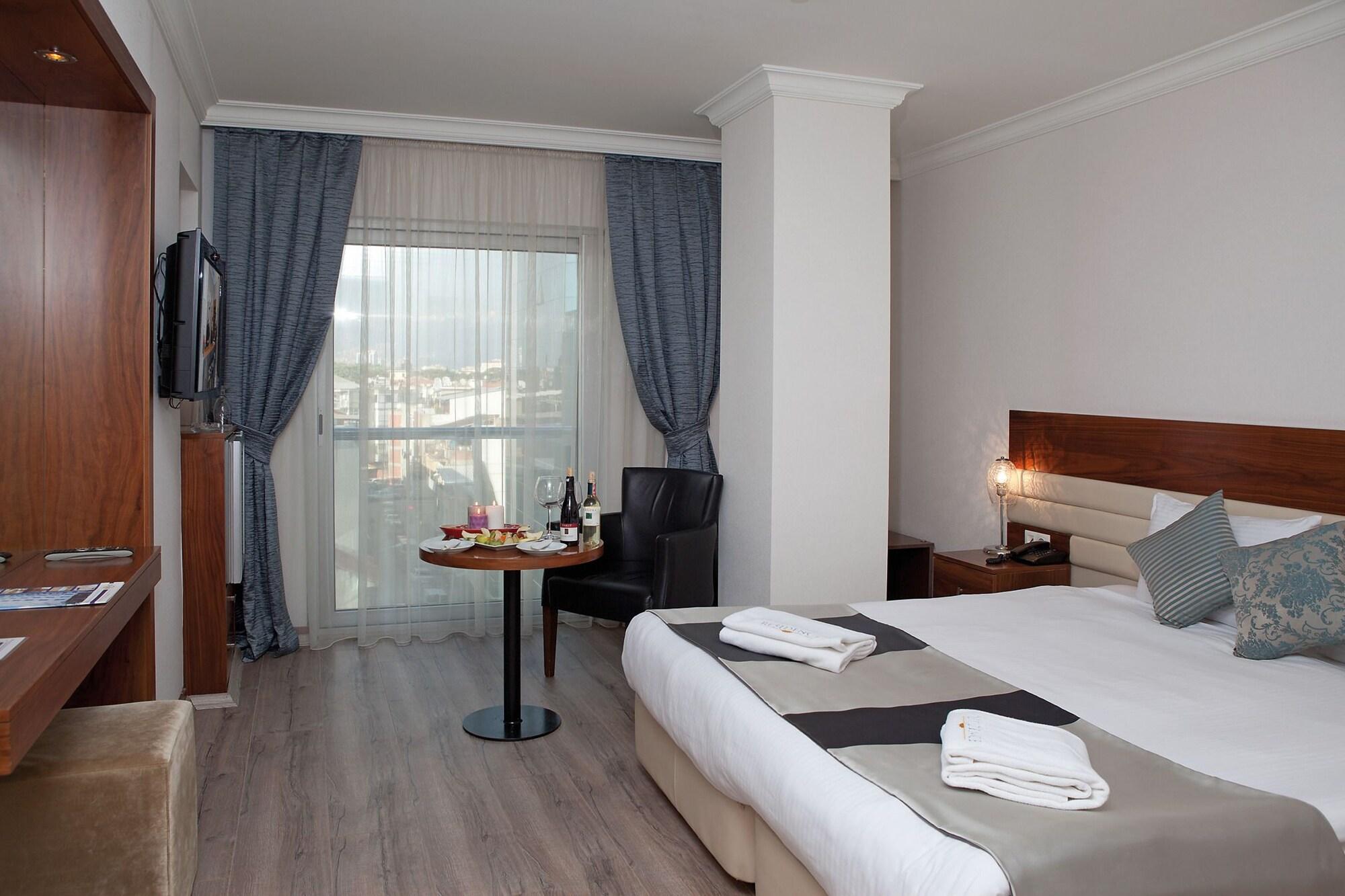 Residence Hotel Измир Екстериор снимка