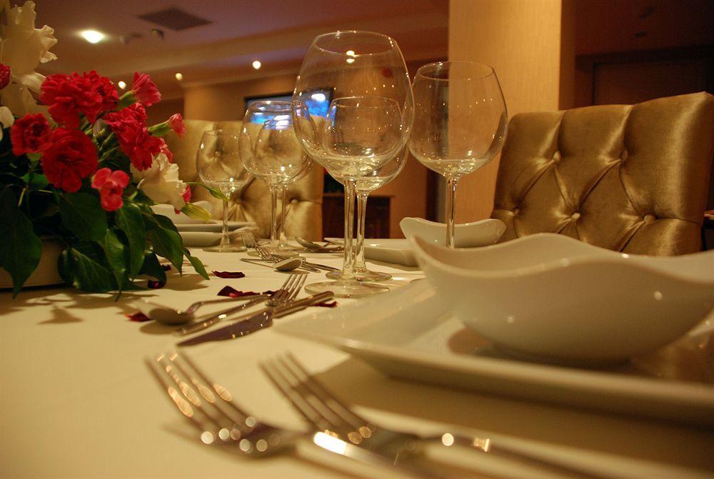 Residence Hotel Измир Екстериор снимка